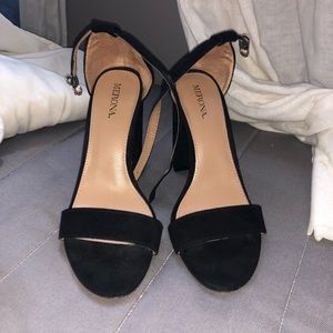 black block heel pumps